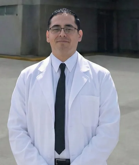 Dr. Guerson Adair Saiz Organista